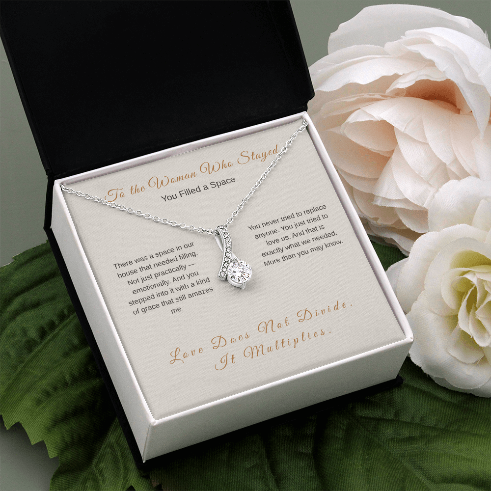 To the Woman Who Stayed Necklace – Stepmom Gift - Golden Willow Emporium